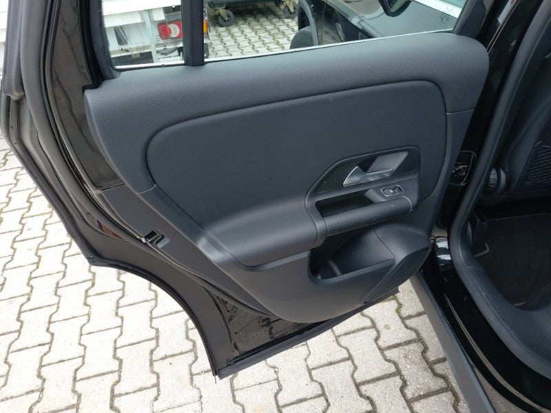MERCEDES-BENZ GLA 200 d BUSINESS EXTRA AUTO 150 CV