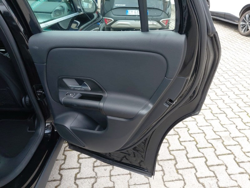 MERCEDES-BENZ GLA 200 d BUSINESS EXTRA AUTO 150 CV