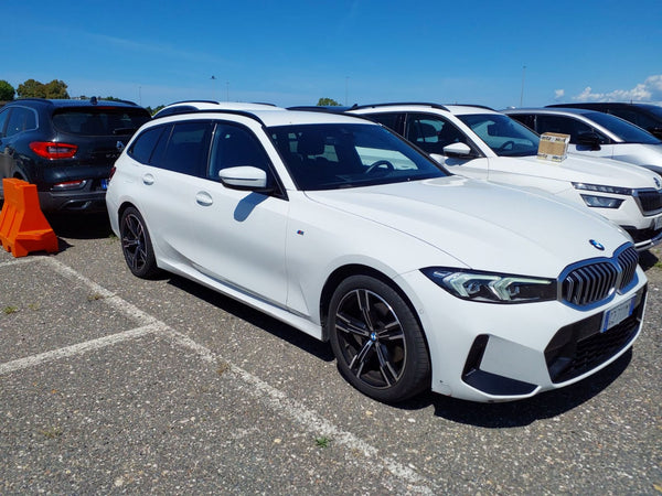 BMW 320d TOURING xDRIVE MHEV 48V AUTO 190 CV – IVA ESPOSTA
