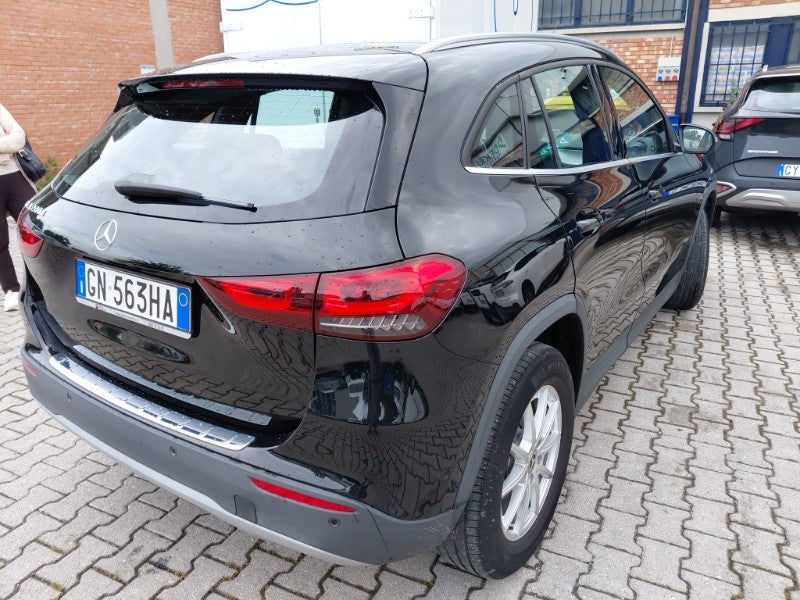 MERCEDES-BENZ GLA 200 d BUSINESS EXTRA AUTO 150 CV