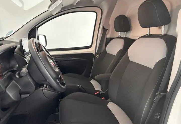 Fiat Fiorino cargo 1.3 mjt 95cv ecojet SX E6d-temp Manual Diesel
116492 km, 29/11/2021