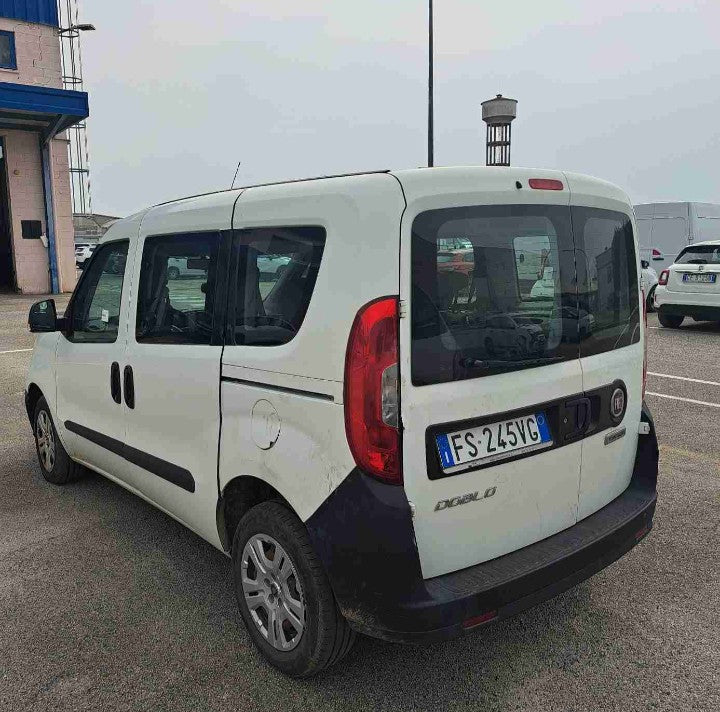 ❌Carla❌Fiat Doblò Cargo combi N1 1.3 mjt 16v 95cv E6 Manual Diesel          anno 11/2018. € 3900