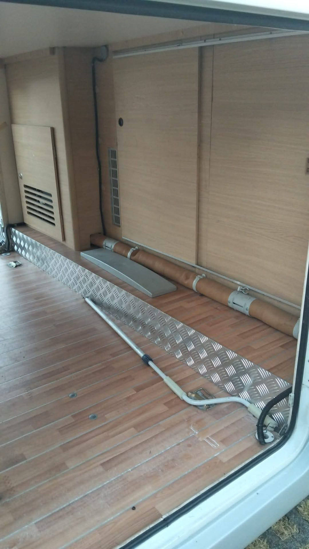 Camper Fiat ducato roller team garage p semi integrale, 2.3 130cv anno 2007, km 117.000.                prezzo 17950