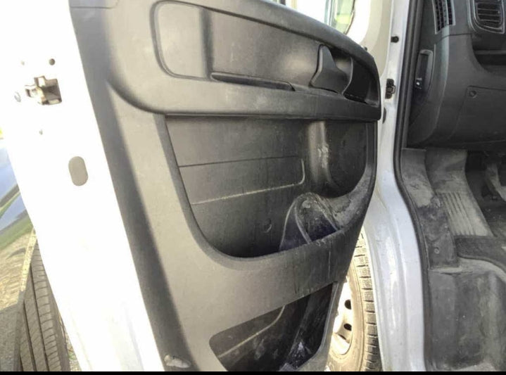 Fiat Ducato 33 MH2 2.2 Mjt3 140CV E6D-fin Manual Diesel. km 169000. anno 26/07/2023 prezzo 5900