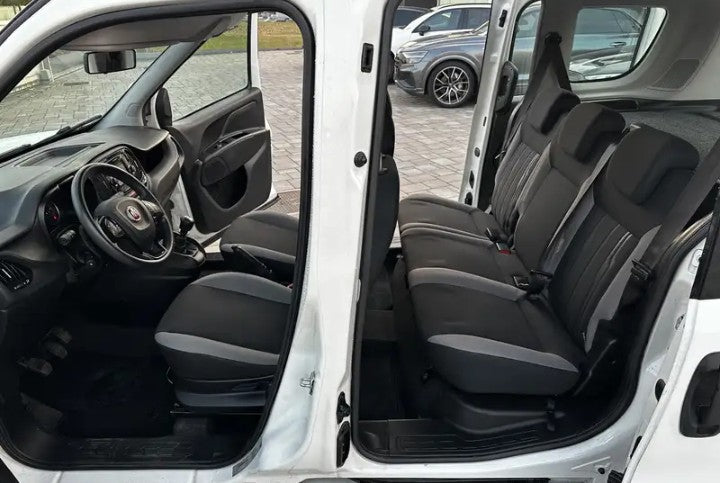 ❌Carla❌Fiat Doblò Cargo combi N1 1.3 mjt 16v 95cv E6 Manual Diesel          anno 11/2018. € 3900