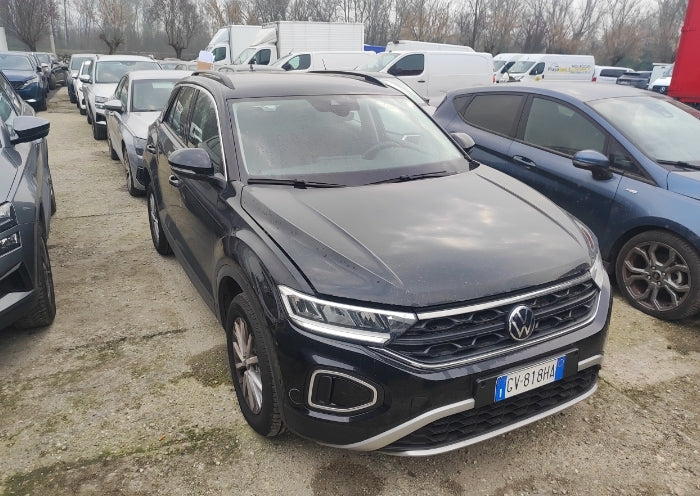 Volkswagen T-Roc 1.0 tsi Life 110cv Manual Petrol

(110cv)Benzina, 53522  km, 07/05/2024                       prezzo 15.900