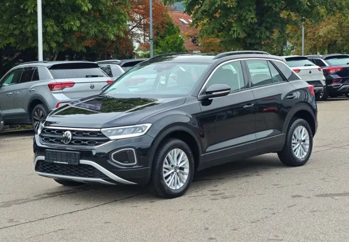 Volkswagen T-Roc 1.0 tsi Life 110cv Manual Petrol

(110cv)Benzina, 53522  km, 07/05/2024                       prezzo 15.900