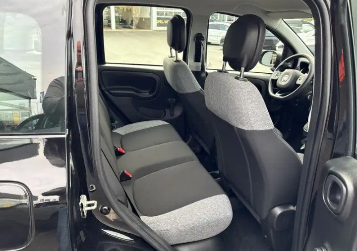 Fiat Panda 1.0 firefly hybrid s&s 70cv Manual Hybrid
(70PS), Hybrid, , 42128 km, 30/11/2023 ,