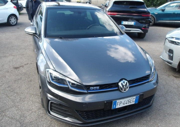 Volkswagen Golf 5p 1.4 tsi Gte plug in Hybrid dsg Sequential Hybrid km 89.773.  Anno 03/2018.      Prezzo 13.900