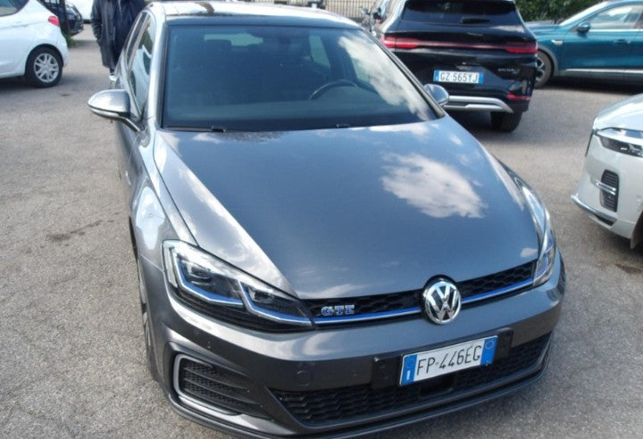 Volkswagen Golf 5p 1.4 tsi Gte plug in Hybrid dsg Sequential Hybrid km 89.773.  Anno 03/2018.      Prezzo 13.900