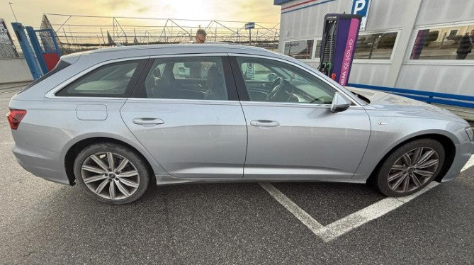 Audi A6 Avant 40 2.0 tdi mhev Business Sport quattro ultra s-tronic Sequential Hybrid
(204PS), Hybrid, , 67689 km, 06/12/2021 €24.900