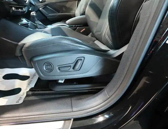 Audi Q3 Sportback 35 TDI  quattro    S-TRONIC Sequential Diesel 150cv  km 28440        s-line  interno /esterno.               Anno 27/03/2023