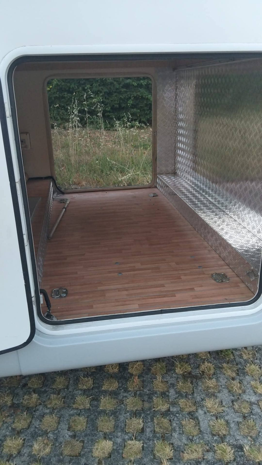 Camper Fiat ducato roller team garage p semi integrale, 2.3 130cv anno 2007, km 117.000.                prezzo 17950