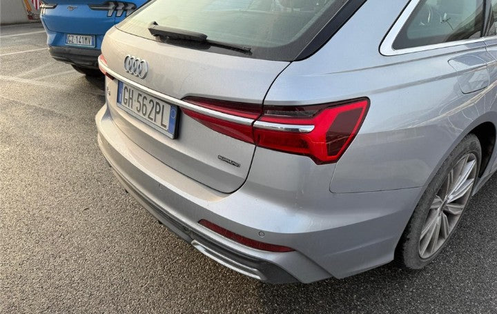 Audi A6 Avant 40 2.0 tdi mhev Business Sport quattro ultra s-tronic Sequential Hybrid
(204PS), Hybrid, , 67689 km, 06/12/2021 €24.900