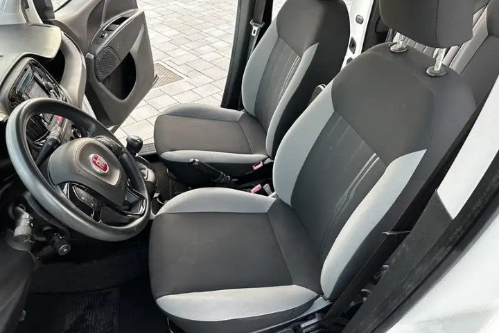 ❌Carla❌Fiat Doblò Cargo combi N1 1.3 mjt 16v 95cv E6 Manual Diesel          anno 11/2018. € 3900