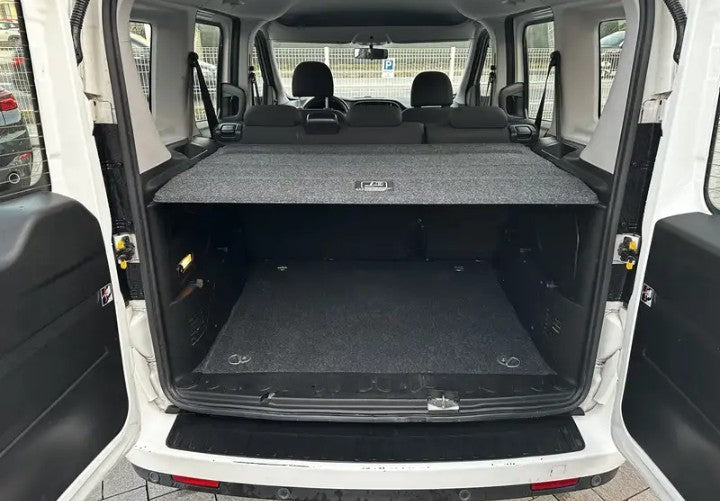 ❌Carla❌Fiat Doblò Cargo combi N1 1.3 mjt 16v 95cv E6 Manual Diesel          anno 11/2018. € 3900