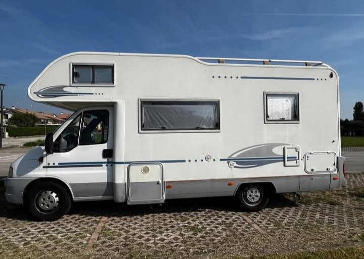 ADRIATIK CORAL 620 anno 2005  2.8 jtd 6 posti