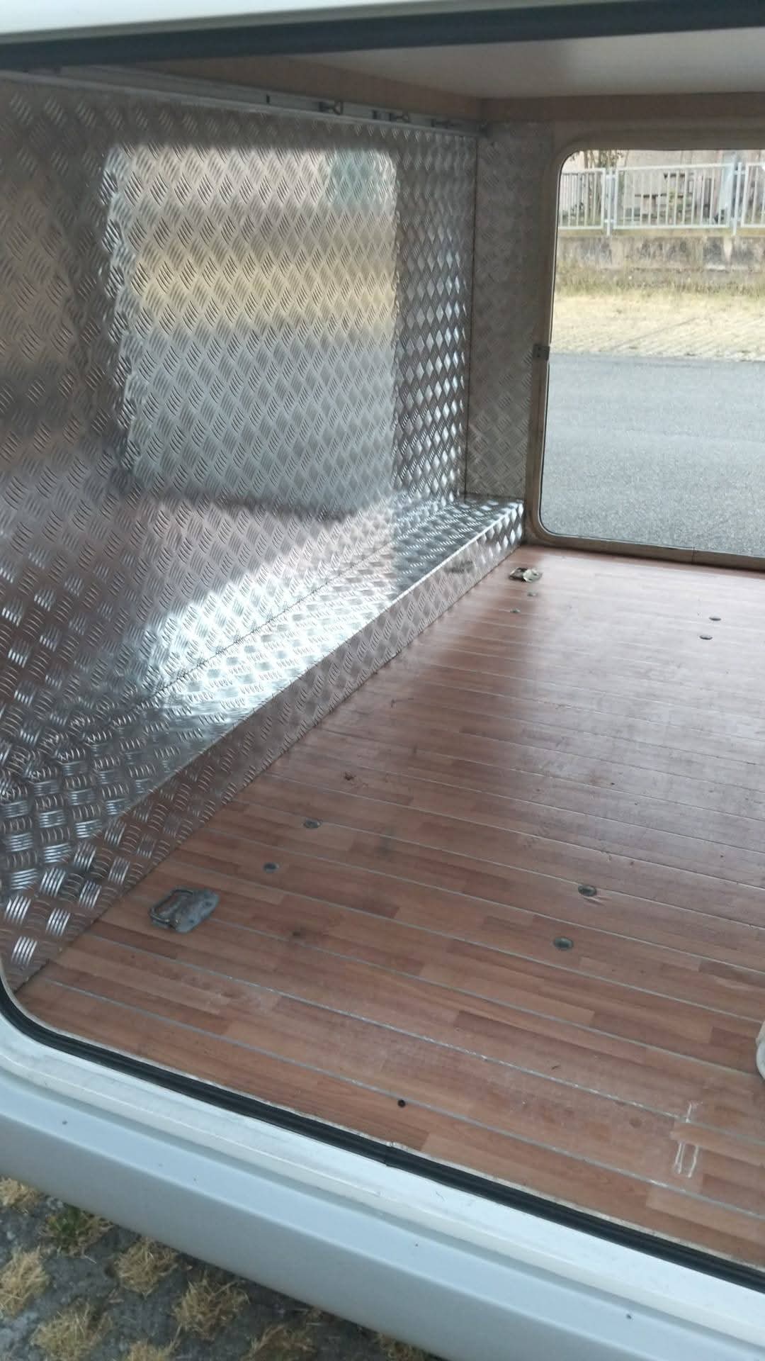 Camper Fiat ducato roller team garage p semi integrale, 2.3 130cv anno 2007, km 117.000.                prezzo 17950