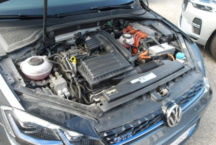 Volkswagen Golf 5p 1.4 tsi Gte plug in Hybrid dsg Sequential Hybrid km 89.773.  Anno 03/2018.      Prezzo 13.900