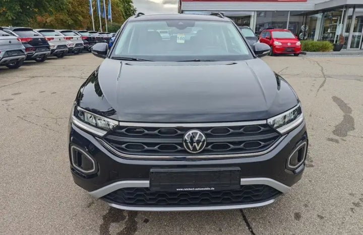 Volkswagen T-Roc 1.0 tsi Life 110cv Manual Petrol

(110cv)Benzina, 53522  km, 07/05/2024                       prezzo 15.900