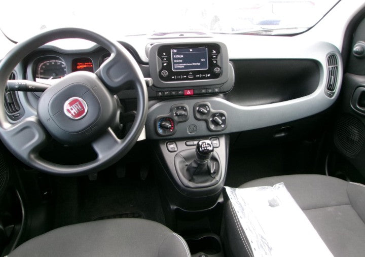 Fiat Panda 1.0 firefly hybrid s&s 70cv Manual Hybrid
(70PS), Hybrid, , 42128 km, 30/11/2023 ,