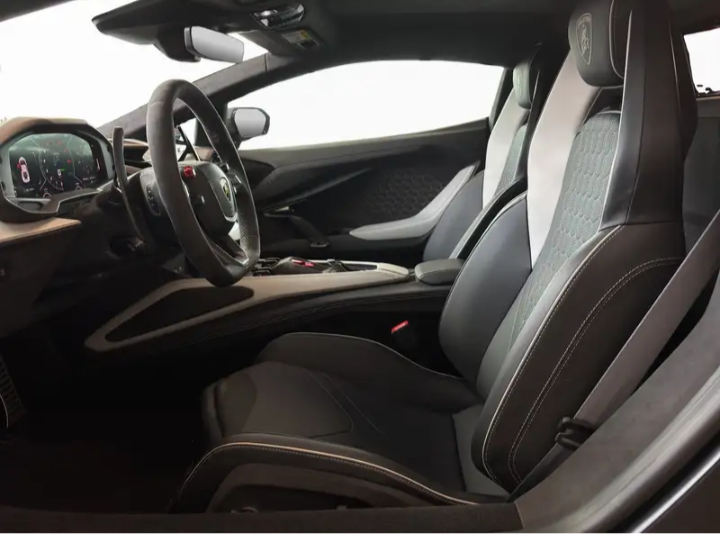 ❌ venduta ❌ Lamborghini Revuelto V12 Plug-in Hybrid –1.016 CV prezzo 570.000€