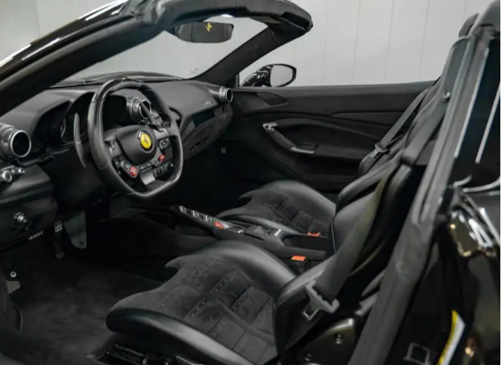 FERRARI F8 SPIDER – 4.0 V8 TURBO – 721 CV – APRILE 2022 prezzo 370.000
