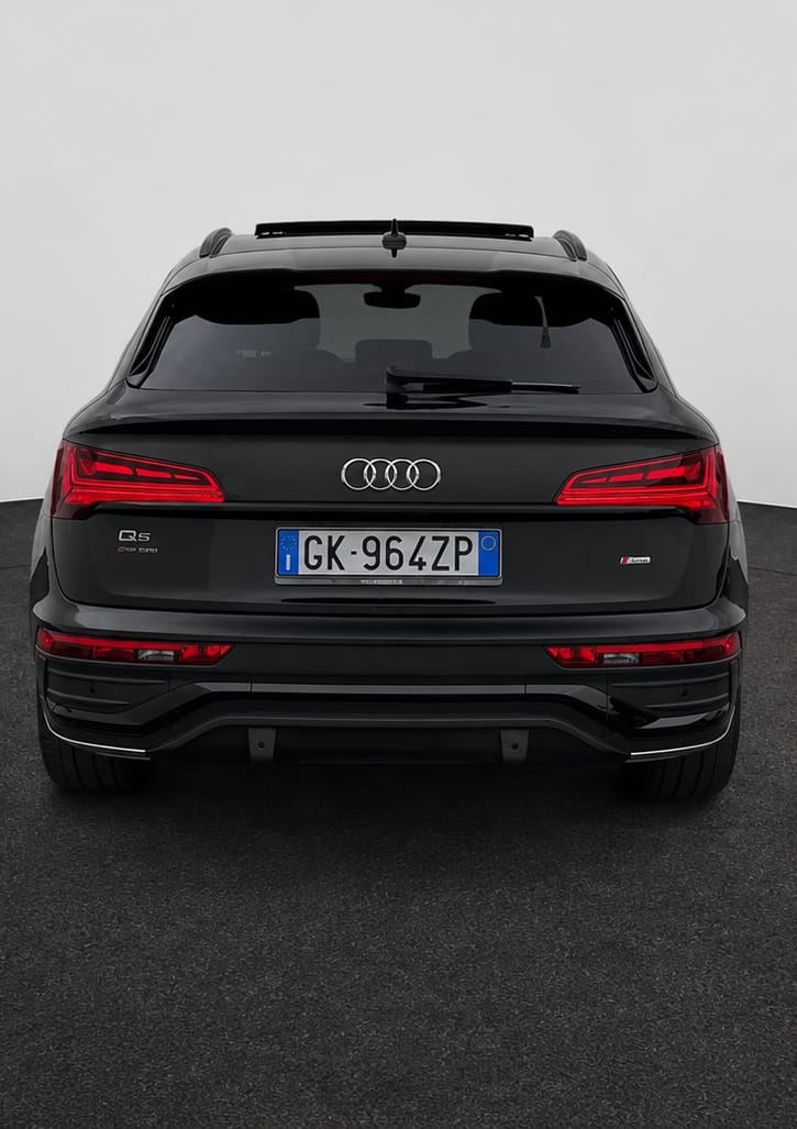 Audi Q5 Sportback 40 2.0 TDI MHEV 12V s-line S- tronic Hybrid – 204 CV                  anno 07/2022. Prezzo 30.900