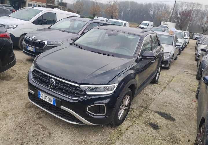 Volkswagen T-Roc 1.0 tsi Life 110cv Manual Petrol

(110cv)Benzina, 53522  km, 07/05/2024                       prezzo 15.900