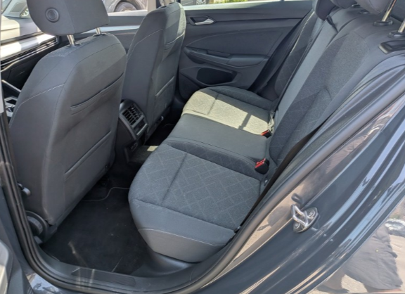 MarcaVOLKSWAGEN 
Modello Golf 2.0 tdi Life 115cv dsg 
GM995NX