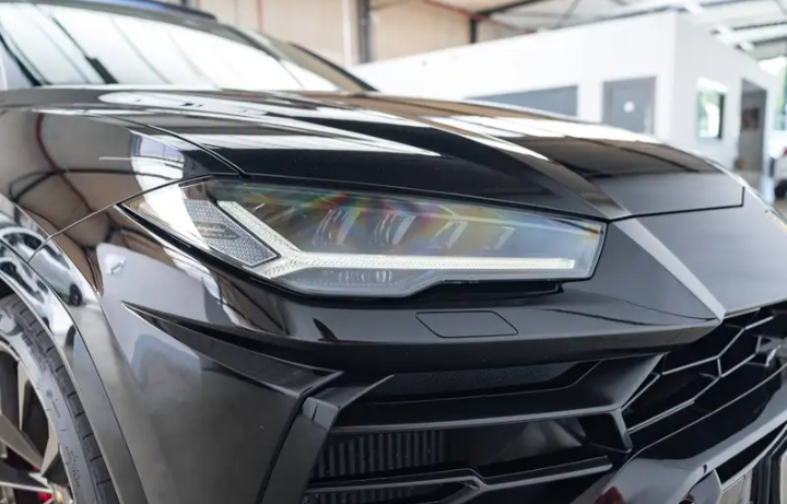 Lamborghini Urus 4.0 V8 BiTurbo.   Prezzo 225.000