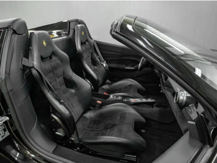 FERRARI F8 SPIDER – 4.0 V8 TURBO – 721 CV – APRILE 2022 prezzo 370.000