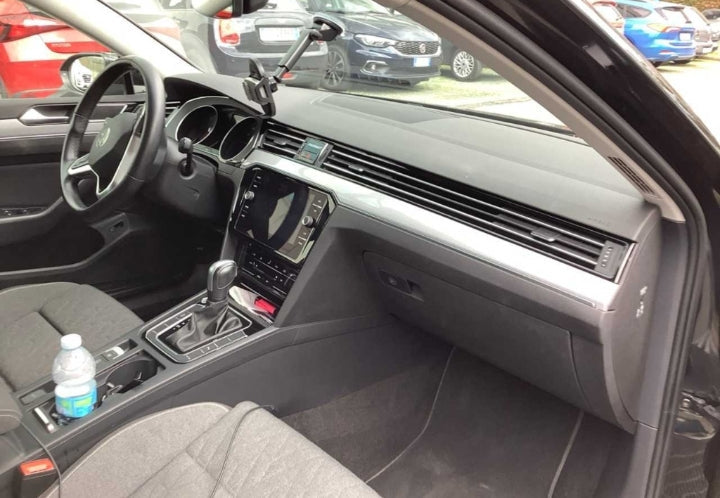 Volkswagen Passat Var. 2.0TDI SCR EVO 150 CV Business DSG Sequential Diesel - anno 2022 € 13900