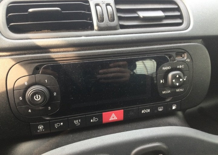 Fiat Panda 1.2 Easy  Gpl 69cv my19 Manual 
 49832 km, 29/11/2019                 GPL CASA MADRE