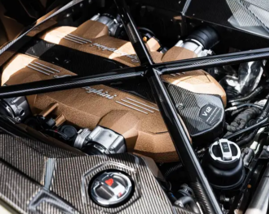 Lamborghini Aventador Ultimae Roadster LP780-4
1 di 250 esemplari al mondo PREZZO 820.000