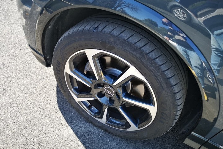 ❌ venduta ❌Audi Q3 40 2.0 tdi Business Advanced quattro 200cv s-tr Sequential Diesel
km 110900 certificati.                  Euro 18.900 iva compresa