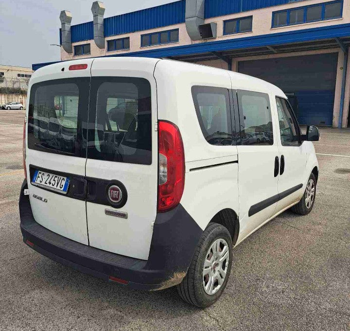 ❌Carla❌Fiat Doblò Cargo combi N1 1.3 mjt 16v 95cv E6 Manual Diesel          anno 11/2018. € 3900