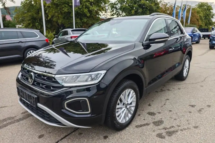 Volkswagen T-Roc 1.0 tsi Life 110cv Manual Petrol

(110cv)Benzina, 53522  km, 07/05/2024                       prezzo 15.900