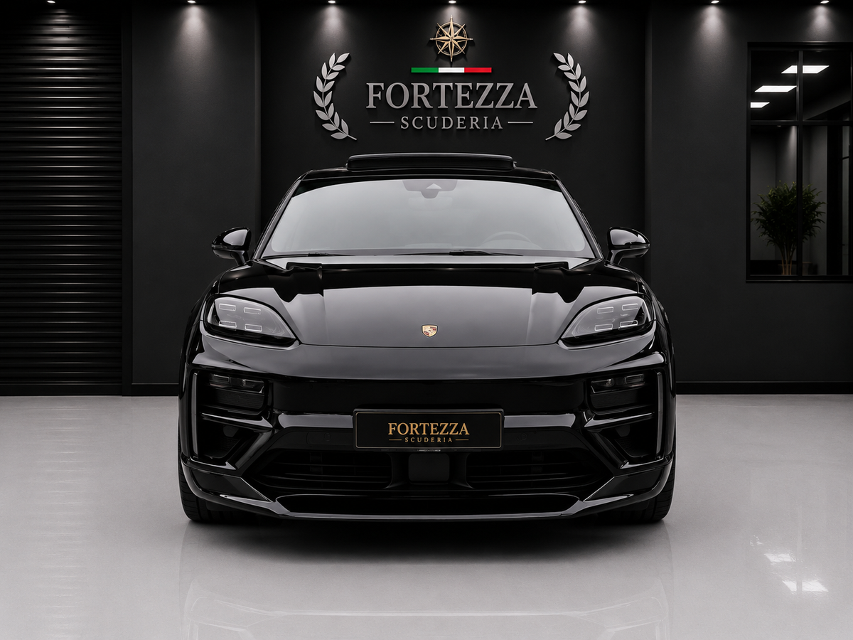 ❌ venduta ❌Porsche Macan Turbo Electric MY2024 – Head-Up Display | Tetto Panoramico | Matrix LED | BOSE | Passenger Display | Cerchi Exclusive Design da 22"
⚡ 639 CV | 1.900 km | Full Optional | Pari al Nuovo.    Prezzo 89.000€