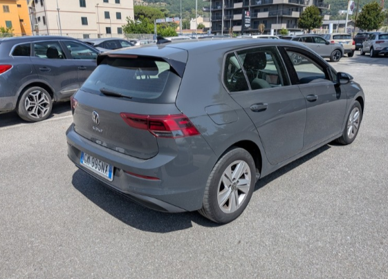 MarcaVOLKSWAGEN 
Modello Golf 2.0 tdi Life 115cv dsg 
GM995NX