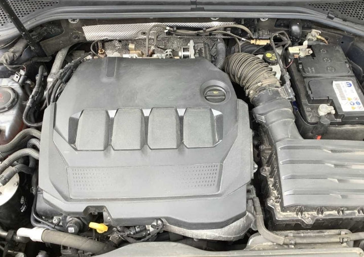 Volkswagen Passat Var. 2.0TDI SCR EVO 150 CV Business DSG Sequential Diesel - anno 2022 € 13900