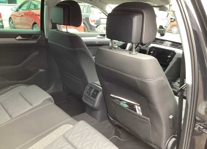 Volkswagen Passat Var. 2.0TDI SCR EVO 150 CV Business DSG Sequential Diesel - anno 2022 € 13900